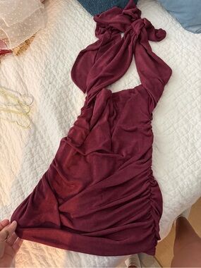 Lucy in the Sky Strapless Ruched Mini Dress in Wine